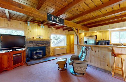 South Fork House | Otter's Place