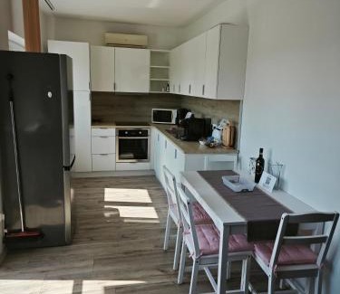 Kerepes Apartment | Otthonos lakás
