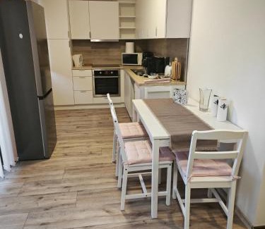Kerepes Apartment | Otthonos lakás