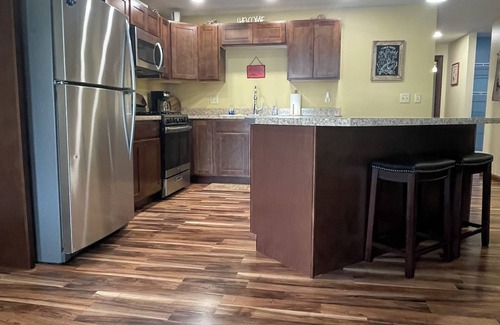 Sandusky Condo | Our Boatyard Loft and Suites Unit A