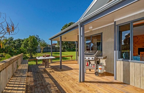 Matarangi House | Our Escape - Matarangi Holiday Home