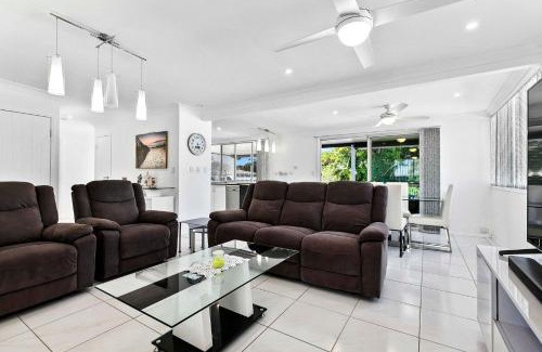 Traviston House | Our Happy Place at Burrum UP