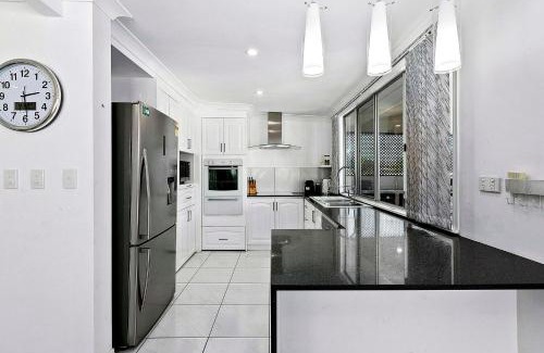 Traviston House | Our Happy Place at Burrum UP