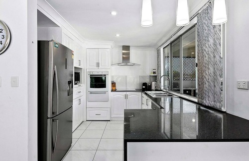 Traviston House | Our Happy Place @ Burrum WHOLE