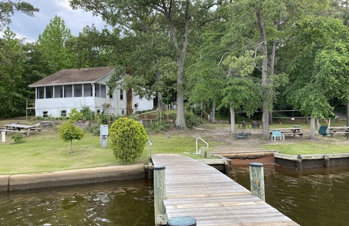 Lake Shore House | Our Home on the Cove: waterfront, peaceful, wooded, comfy, family friendly
