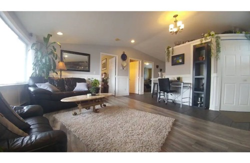 Upper Ten Oaks House | Our Suite GETAWAY-Fully Equipped & Super Clean