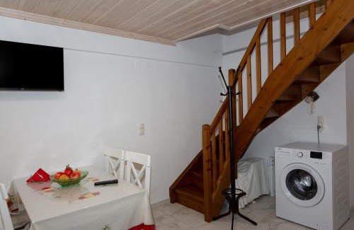 Kokkari Apartment | Ouranias house