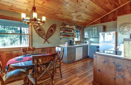 West Jefferson Cabin | Out of the Blue Cabin, A Mountain Escape