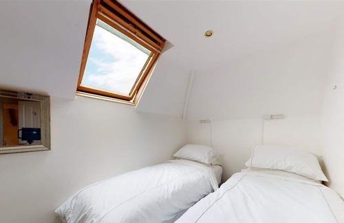 Ash Cottage | Outboard Cottage