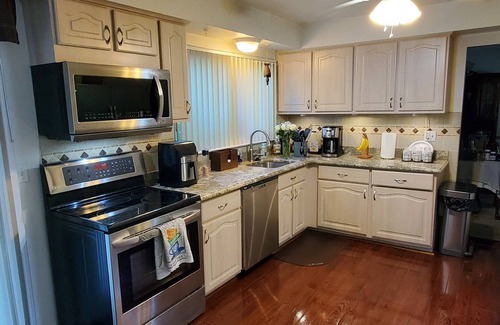 West Bloomfield House | Outdoor Oasis! Lots of Amenities
