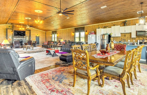 Fountain Cabin | Outdoor Entertainment Area: Fountain Family Home!