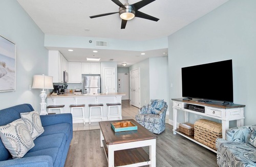 Gulf Shores Condo | Outdoor & Indoor Pool! | Gulf Front
