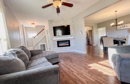 Cedar Falls House | Outdoor Oasis With HOT TUB, Brick Patios, Large Deck & Fenced In - 3Bed/2Bath!