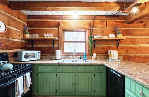 Rockbridge Cabin | Outdoors Sleeps7 Family Getaway Fun Arcade