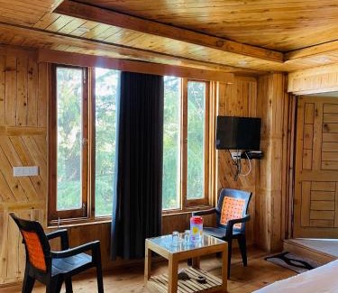 Dalhousie Hotel | Outhouse Forestview Kalatop Dalhousie