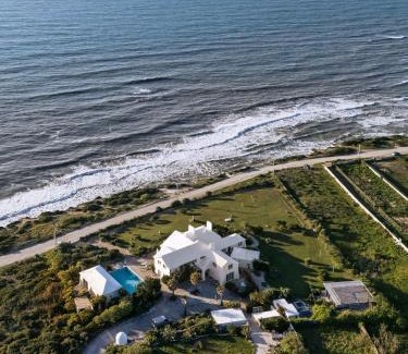 Azenhas do Mar Cabin | OUTPOST - Casa das Arribas