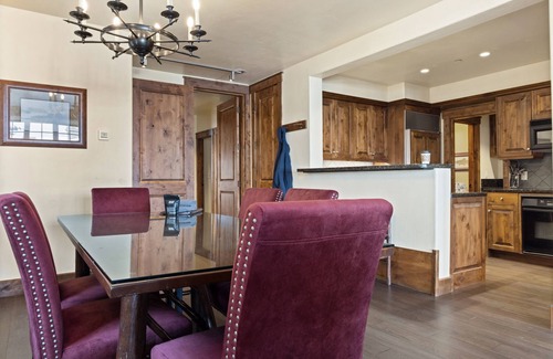 Jackson Condo | Outpost: Grand View 5020 -Fireplace, Elevator, AC!