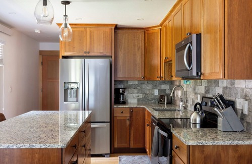 Jackson Hole Condo | Outpost: Teton Shadows Cathedral A