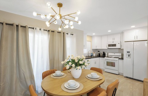 Mesa Verde House | Outstanding 2beds/2baths Home Close to Pier/Beach