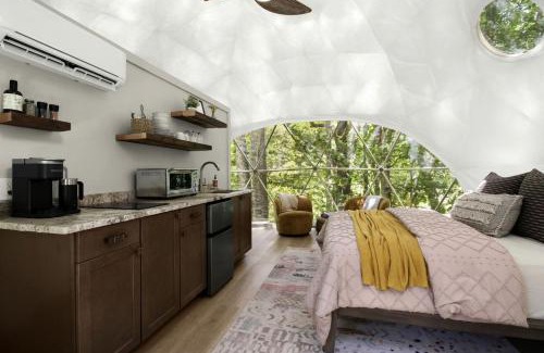 Creston Other | Outstanding Chic Dome with Private Deck in North Carolina
