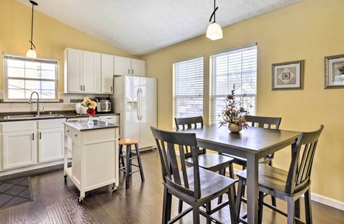 West Columbus House | Outstanding Columbus Retreat w/ Spacious Yard