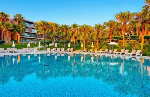 Salgados Apartment | Outstanding Condo- Beach, Pool & Golf by BeCherish