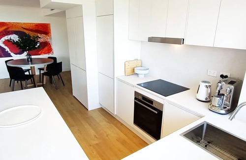 Darlinghurst Apartment | Outstanding Opera House & Harbour Bridge Views