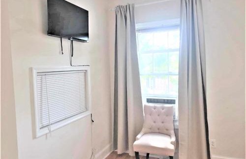 West Hyattsville Bed & Breakfast | Outstanding Private Room in Washington DC