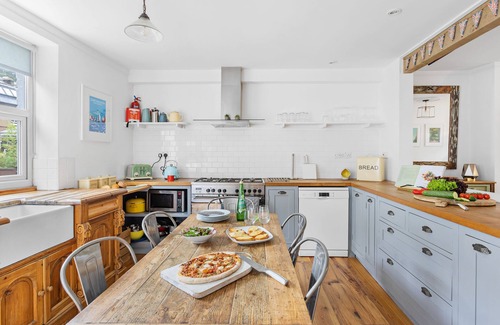 Dartmouth House | Outstanding retro family home