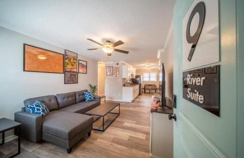 East Ocean View Apartment | OV Mosaic - River Suite