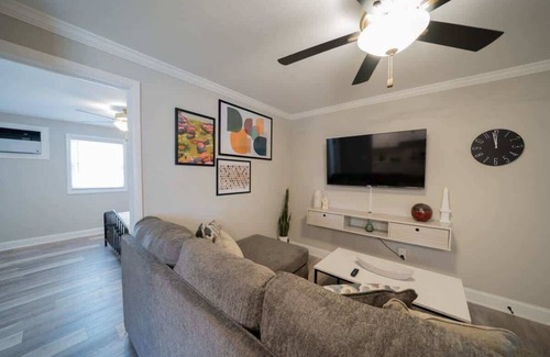 North Camellia Acres Apartment | OV Mosaic - Topaz Suite