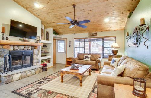 Heber House | Overgaard Cabin with Private Deck, Grill and Fire Pit!