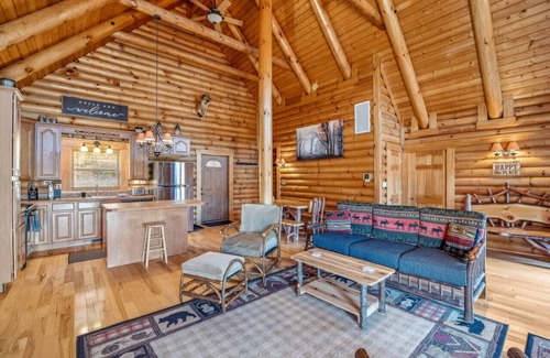 Berkeley Springs Cabin | Overlook at Sleepy Creek -secluded, creek access, grill, wifi, deck, game room