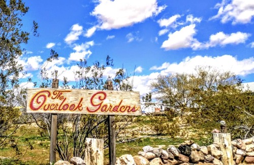 Golden Valley House | Overlook Gardens Casa Del Sol Suite