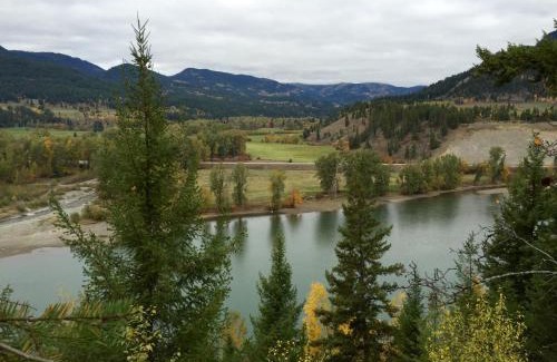 Clearwater Hotel | Overlook Inn & Cabins