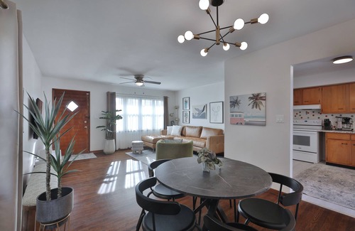 Central Clintonville House | Overlook - Private Hot Tub! King bed in Ranch Home