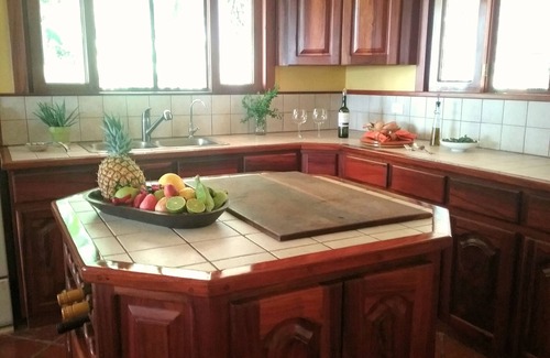 Pavones Cottage | Overlooking the foothills of Pilon and crystal blue waters of the Golfo Dulce.