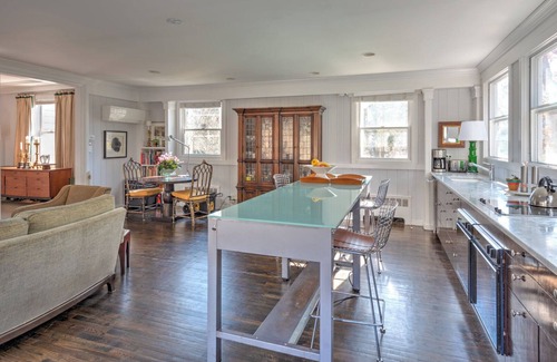 Bridgehampton House | Oversized Rooms, Outdoor Living Spaces, Close to Ocean