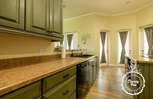 Oviedo House | Oviedo Charmer - Heated Pool - Close to everything