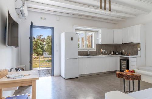 Kato Fellos Apartment | Ow Andros Suite 4,Private Whirlpool