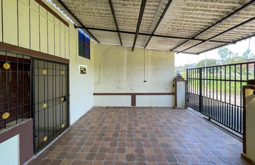 Lonavala House | Owais Villa - 2 BHK Villa with Enclosed Car Parking