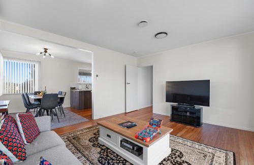 Owhata House | Ōwhata Retreat - Rotorua Holiday Home