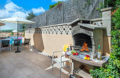 Cala San Vicente Villa | Owl Booking Villa Tonieta- 10 Min Walk to the Beach