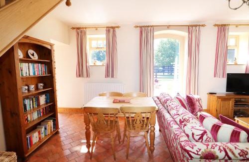 Alford House | Owl's Roost