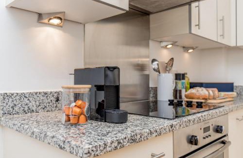Oxford City Centre Apartment | Oxfordshire Living - The Monroe Apartment - Oxford