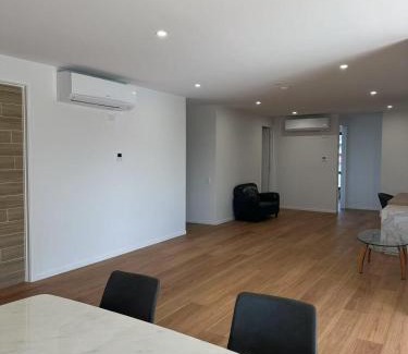 Oxley Hotel | Oxley Motor Inn