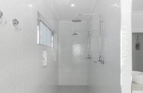 Oxley Island House | Oxley Palms, TOP NOTCH