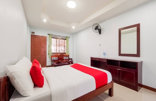 Bang Pla Soi Hotel | OYO 1087 Udom Khomkham Apartment