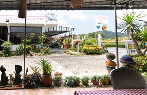 Ban Bo Han Hotel | OYO 1154 Naiyang House