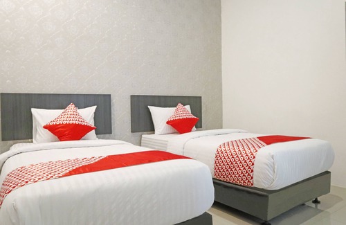 Padang Hotel | OYO 1185 Sachila Residence Syariah